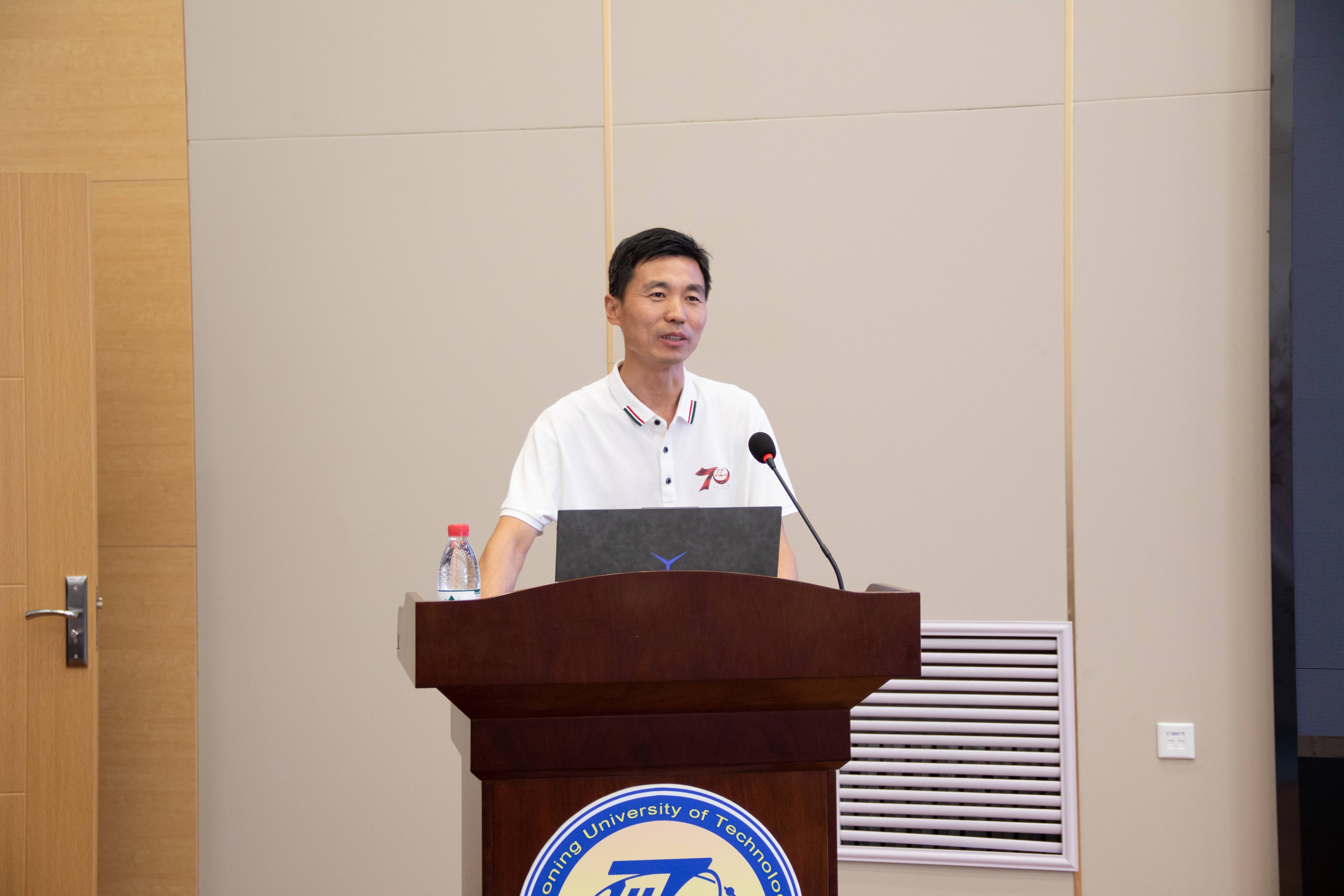 “第二十一届中国电动车辆学术年会暨青年学者论坛”在我校成功举办-辽宁工业大学